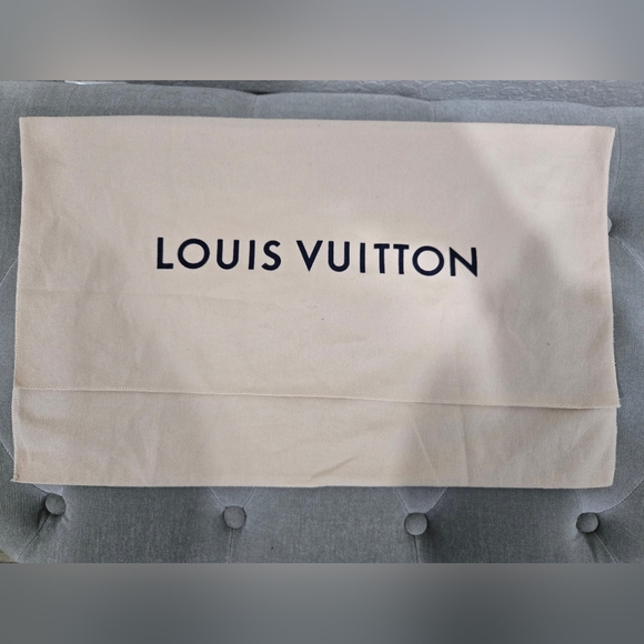 LOUIS VUITTON large dust bag - Picture 1 of 3